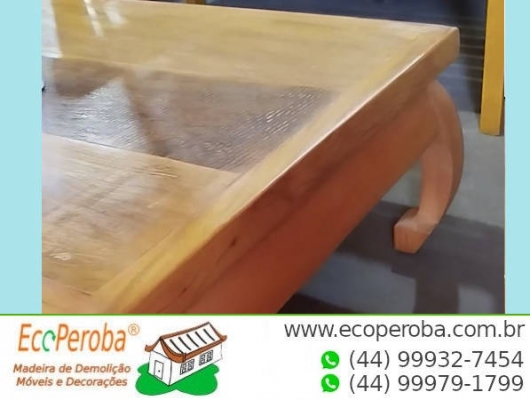 2_Mesa_de_centro_com_pernas_curvas_202.jpg